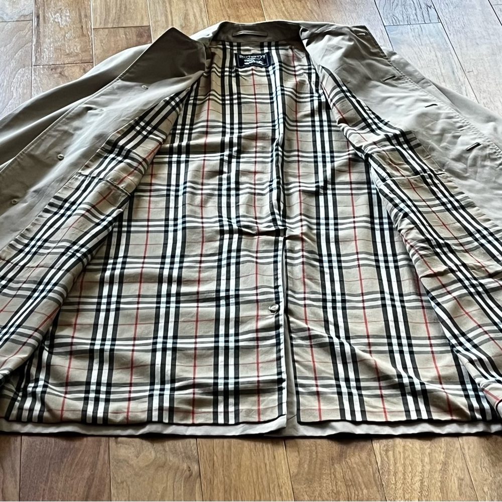 Vintage 80s Men's Burberry Long Camden Trench size 54